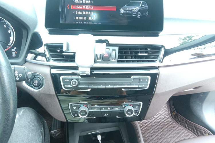 Used BMW X1 2020 sDrive25Li Leading Model Audio And AC Panel