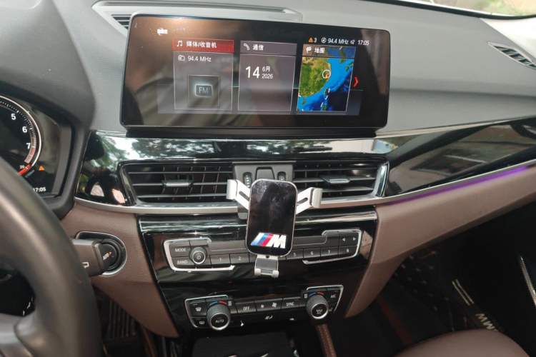 Used BMW X1 2020 sDrive20Li Premium Edition Audio And AC Panel