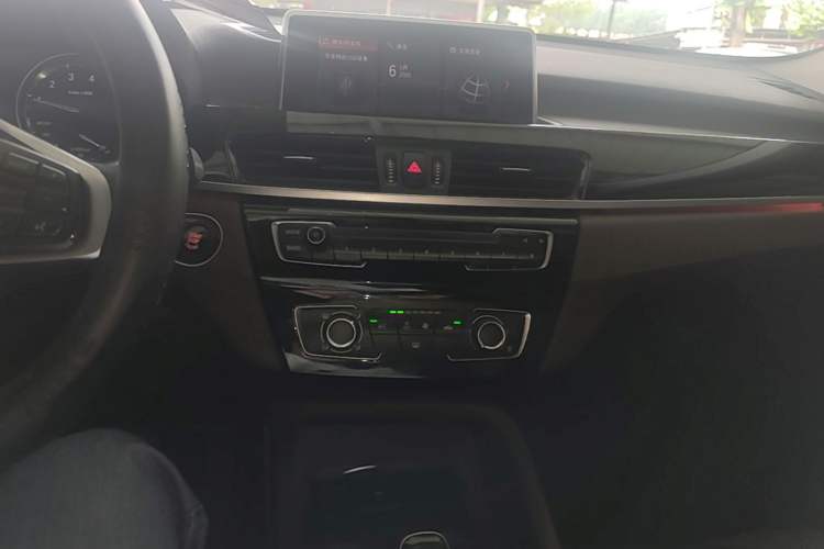 Used BMW X1 2020 sDrive20Li Fashion Model Audio And AC Panel