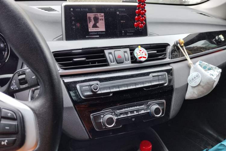 Used BMW X1 2020 sDrive20Li Fashion Model Audio And AC Panel