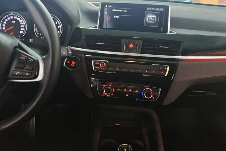 Used BMW X1 2020 sDrive20Li Fashion Model Audio And AC Panel