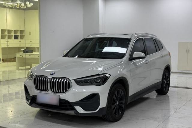 Ojetý BMW X1 2020 sDrive20Li Fashion Model