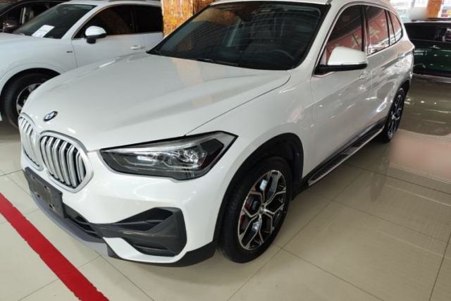 Ojetý BMW X1 2020 sDrive25Li Leading Model