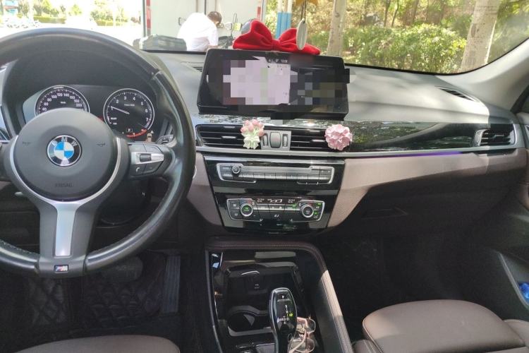 Used BMW X1 2020 sDrive20Li Premium Edition Center Console
