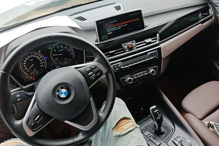Used BMW X1 2020 sDrive20Li Fashion Model Center Console