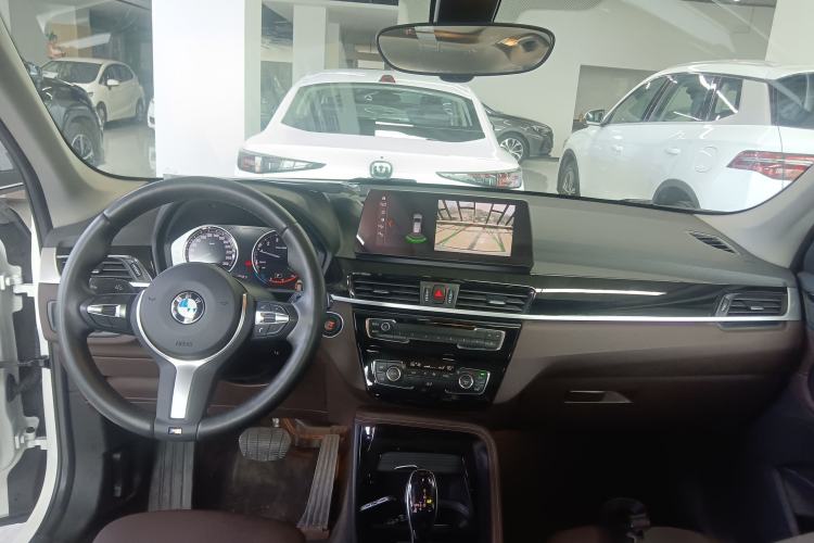 Used BMW X1 2020 sDrive20Li Premium Edition Center Console