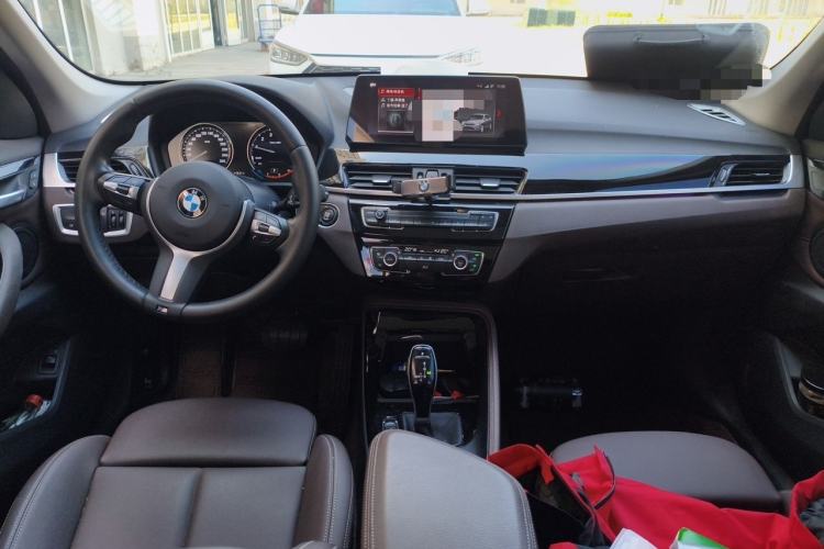 Used BMW X1 2020 sDrive20Li Premium Edition Center Console