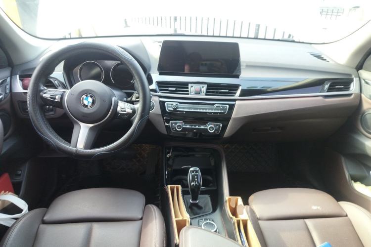 Used BMW X1 2020 sDrive20Li Premium Edition Center Console