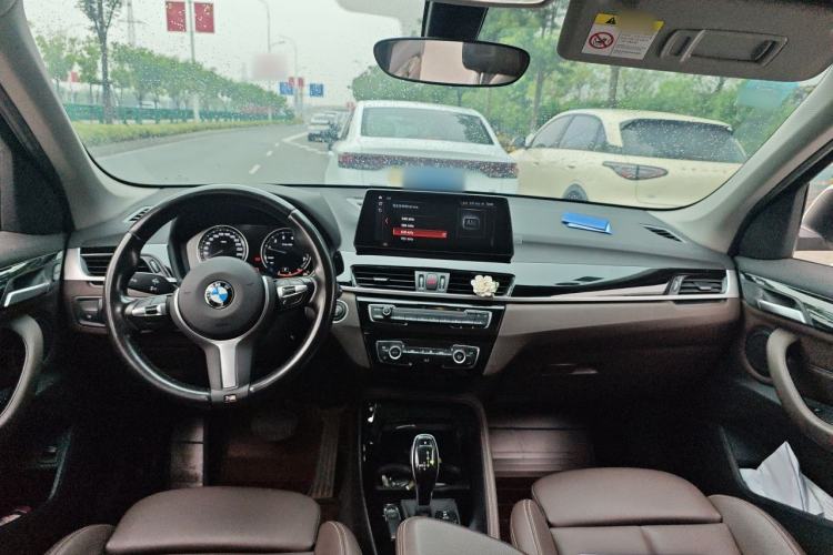 Used BMW X1 2020 sDrive20Li Premium Edition Center Console