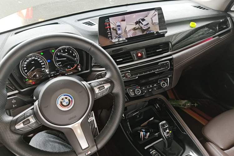 Used BMW X1 2020 xDrive25Li Luxury Edition Center Console