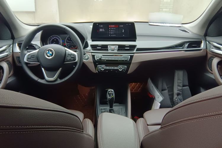 Used BMW X1 2020 sDrive25Li Leading Model Center Console