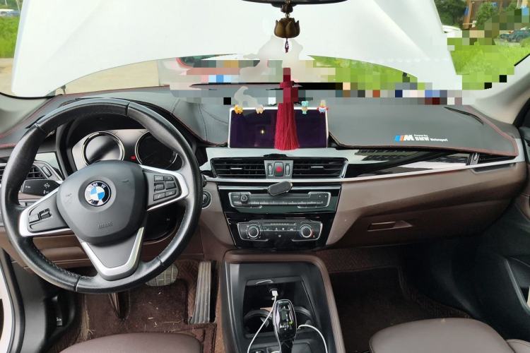 Used BMW X1 2020 sDrive20Li Fashion Model Center Console