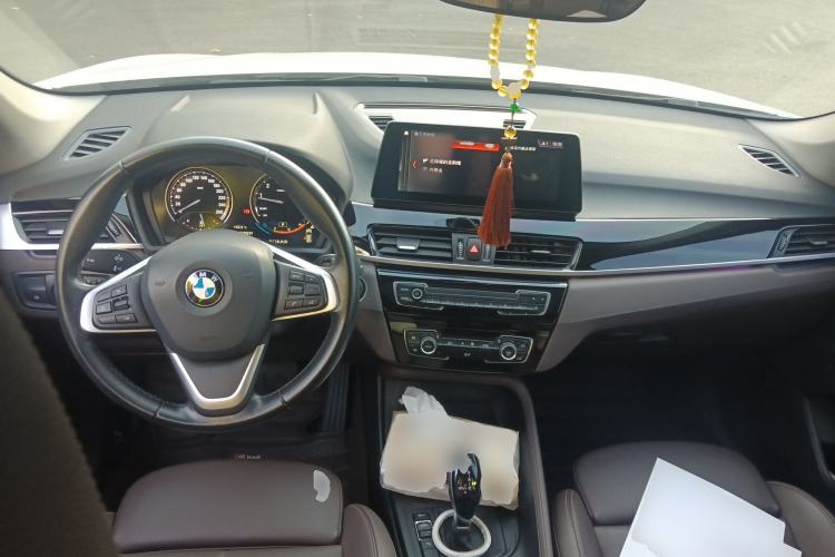 Used BMW X1 2020 sDrive25Li Leading Model Center Console