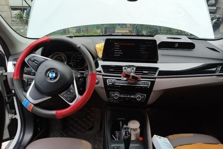 Used BMW X1 2020 sDrive25Li Leading Model Center Console
