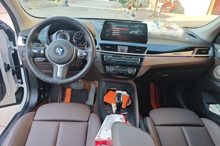 Used BMW X1 2020 sDrive25Li Leading Model Center Console