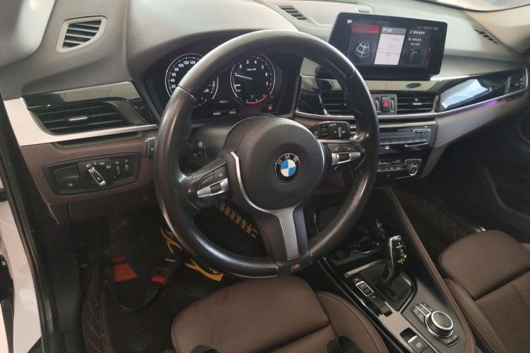 Used BMW X1 2020 sDrive20Li Premium Edition Center Console
