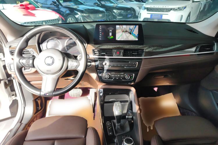 Used BMW X1 2020 xDrive25Li Luxury Edition Center Console
