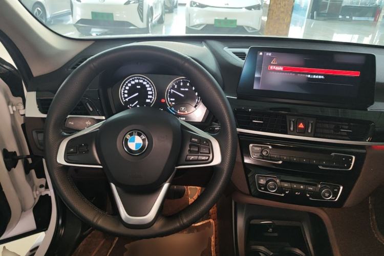 Used BMW X1 2020 sDrive25Li Leading Model Center Console
