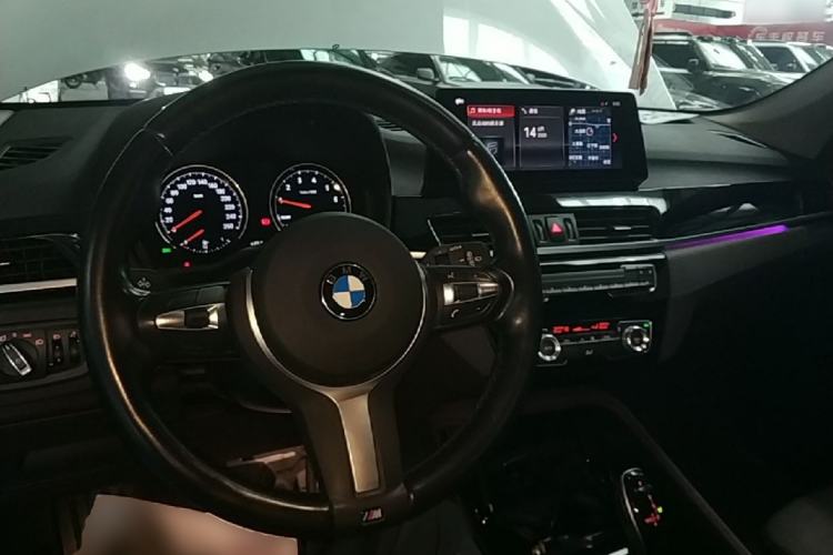 Used BMW X1 2020 sDrive20Li Premium Edition Center Console