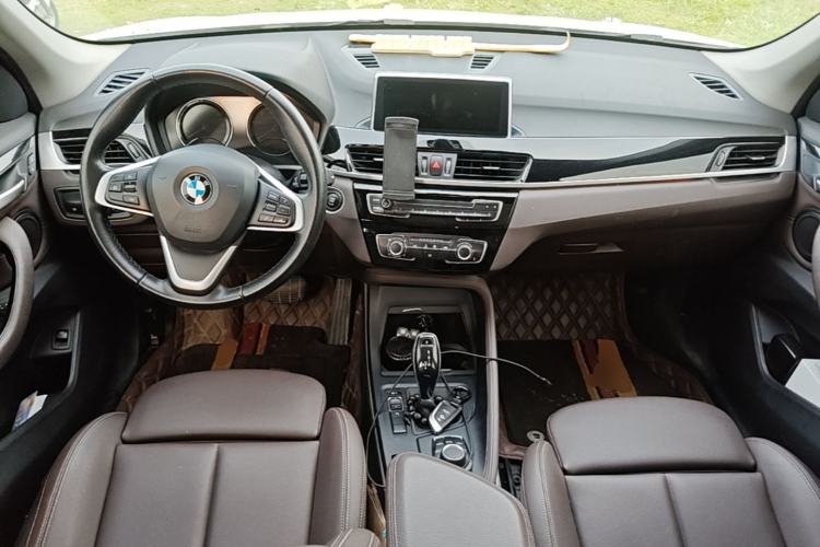 Used BMW X1 2020 sDrive20Li Fashion Model Center Console