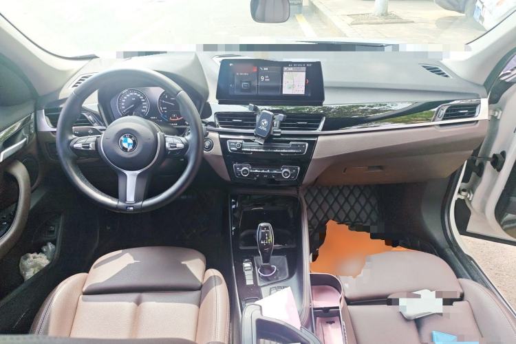Used BMW X1 2020 sDrive20Li Premium Edition Center Console