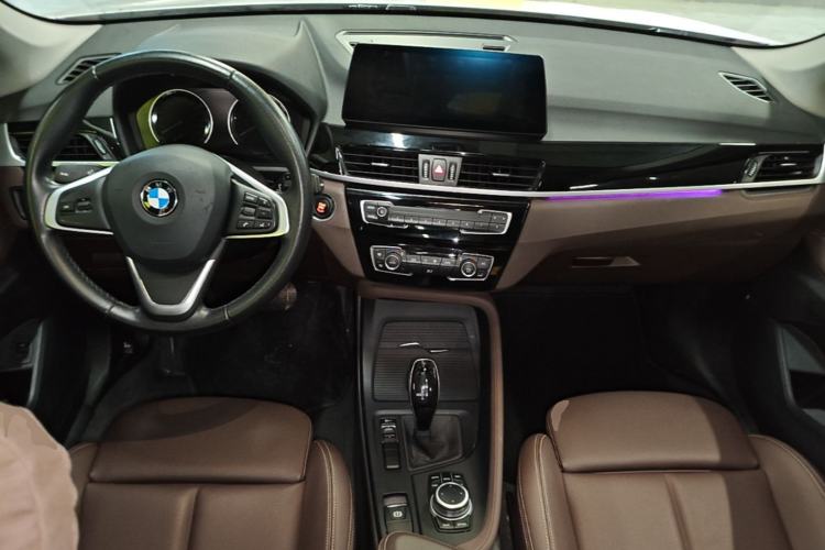 Used BMW X1 2020 sDrive25Li Leading Model Center Console