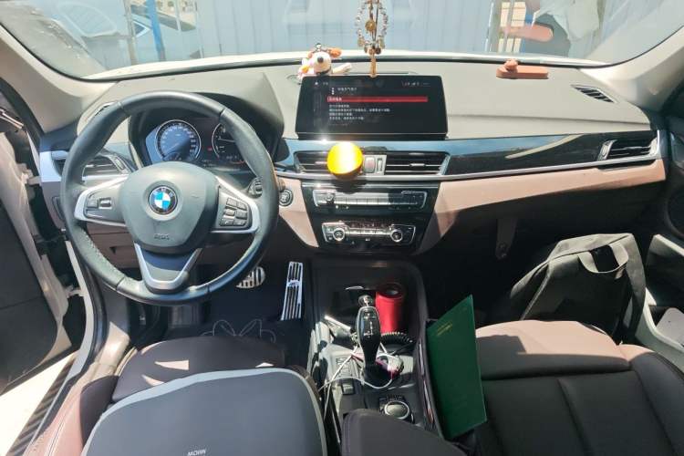 Used BMW X1 2020 sDrive25Li Leading Model Center Console