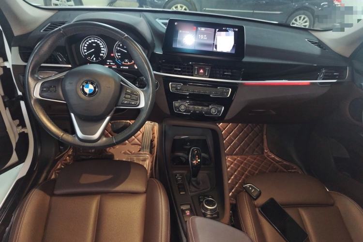 Used BMW X1 2020 sDrive25Li Leading Model Center Console