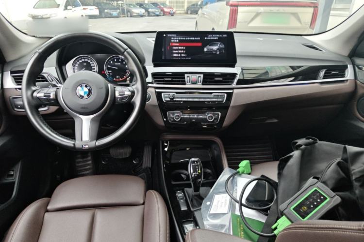 Used BMW X1 2020 sDrive20Li Premium Edition Center Console