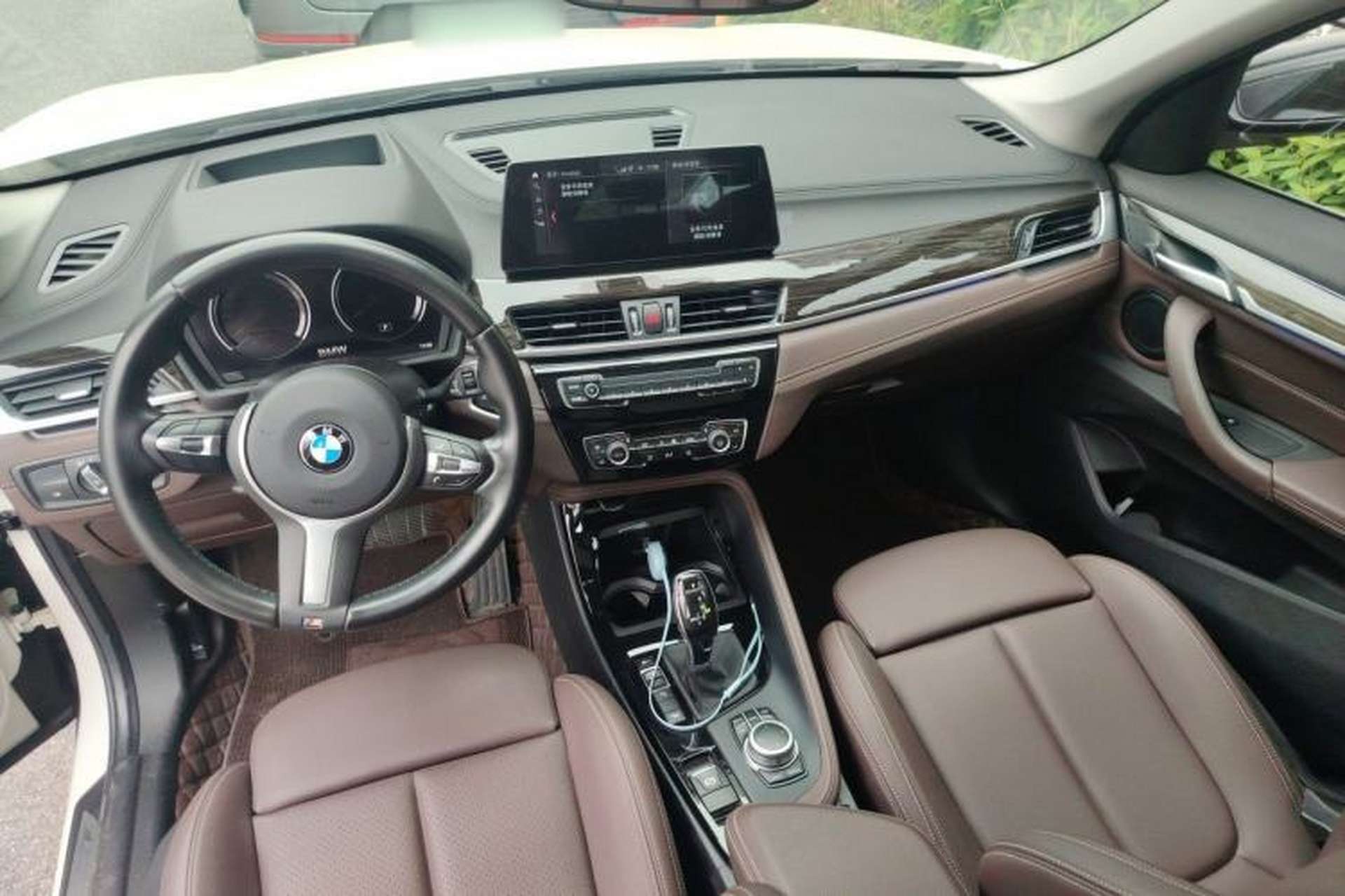 Used BMW X1 2020 xDrive25Li Luxury Edition Center Console