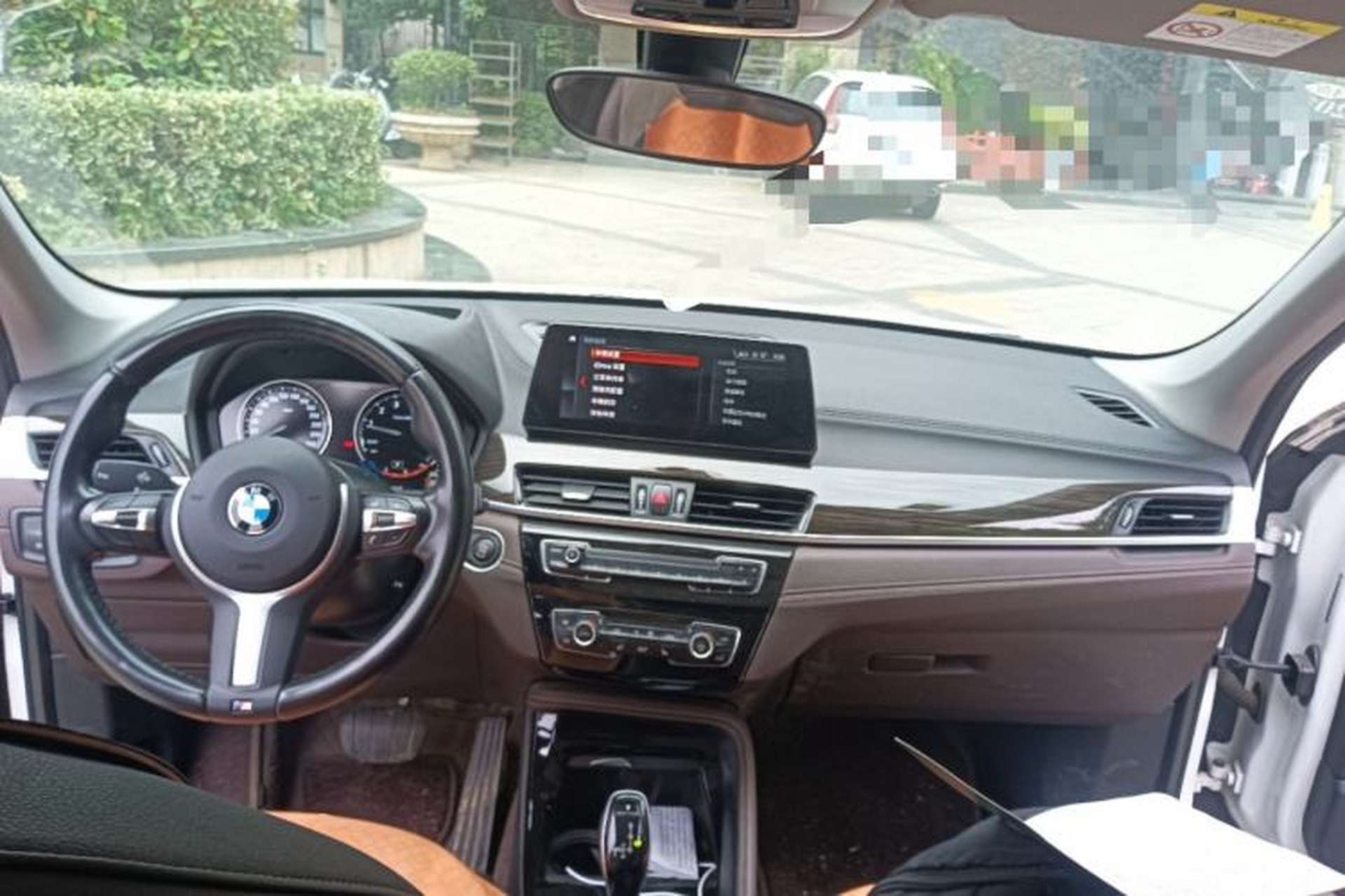 Used BMW X1 2020 xDrive25Li Luxury Edition Center Console