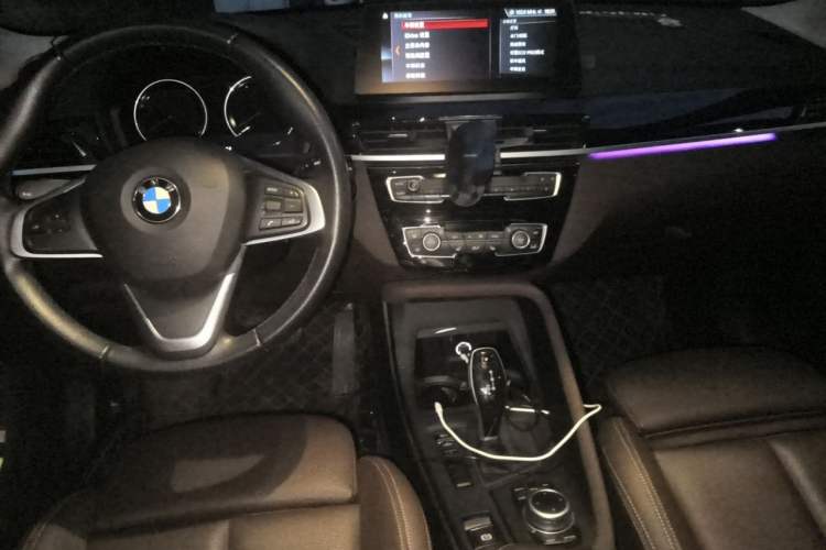 Used BMW X1 2020 sDrive25Li Leading Model Center Console