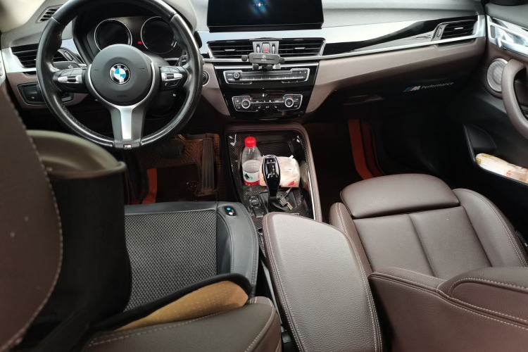 Used BMW X1 2020 sDrive20Li Premium Edition Center Console