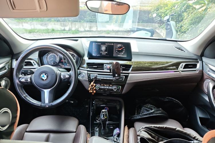 Used BMW X1 2020 xDrive25Li Luxury Edition Center Console