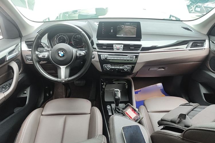 Used BMW X1 2020 sDrive20Li Premium Edition Center Console