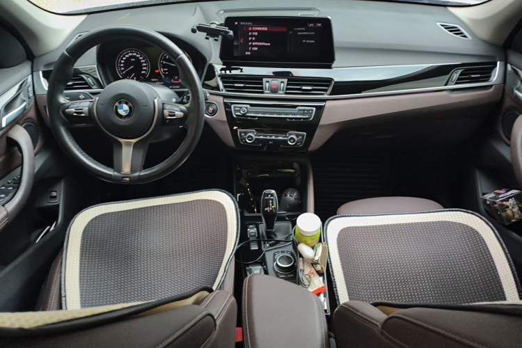 Used BMW X1 2020 sDrive20Li Premium Edition Center Console