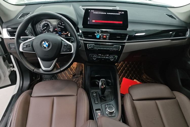 Used BMW X1 2020 sDrive25Li Leading Model Center Console