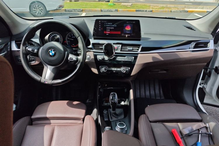 Used BMW X1 2020 sDrive20Li Premium Edition Center Console