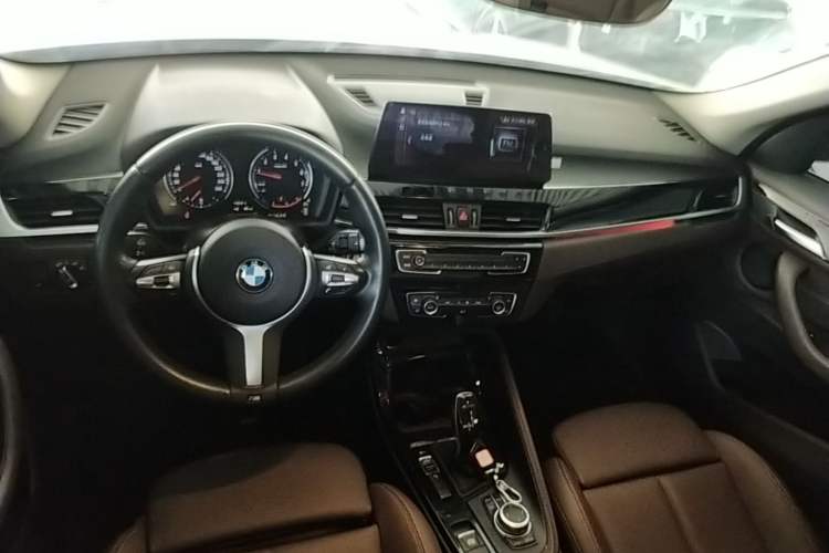 Used BMW X1 2020 sDrive20Li Premium Edition Center Console
