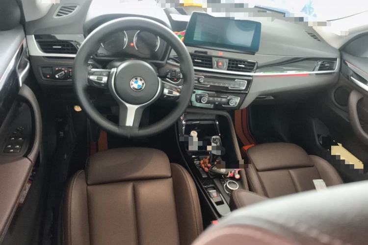 Used BMW X1 2020 sDrive20Li Premium Edition Center Console