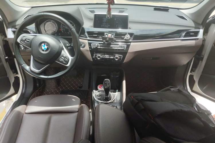 Used BMW X1 2020 sDrive20Li Fashion Model Center Console