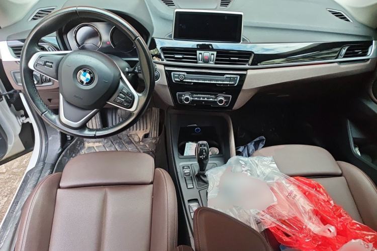 Used BMW X1 2020 sDrive20Li Fashion Model Center Console