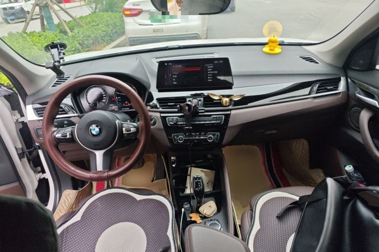 Used BMW X1 2020 sDrive20Li Premium Edition Center Console
