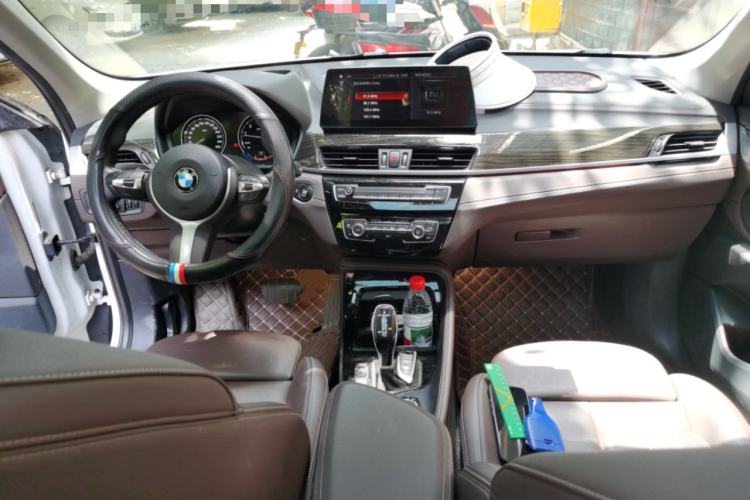 Used BMW X1 2020 xDrive25Li Luxury Edition Center Console
