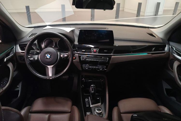 Used BMW X1 2020 sDrive20Li Premium Edition Center Console