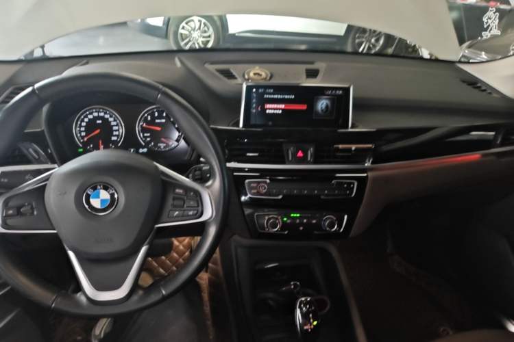 Used BMW X1 2020 sDrive20Li Fashion Model Center Console
