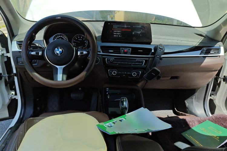 Used BMW X1 2020 sDrive20Li Premium Edition Center Console