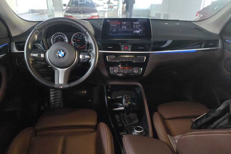 Used BMW X1 2020 sDrive20Li Premium Edition Center Console