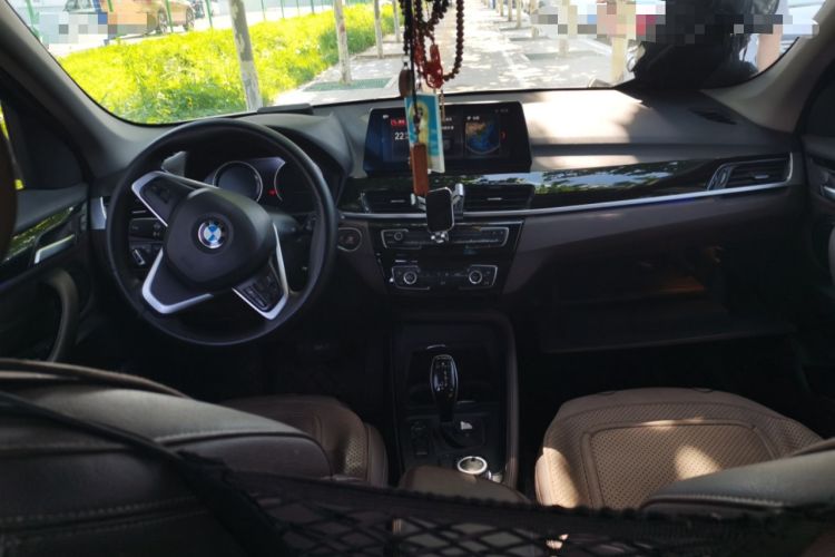 Used BMW X1 2020 sDrive25Li Leading Model Center Console