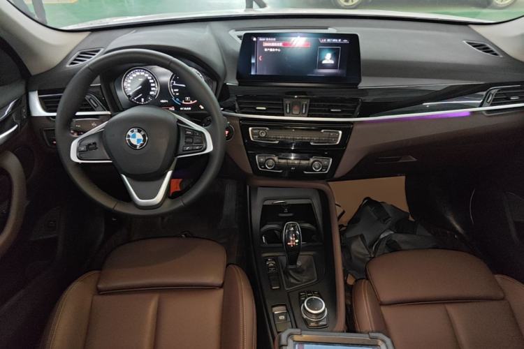 Used BMW X1 2020 sDrive25Li Leading Model Center Console